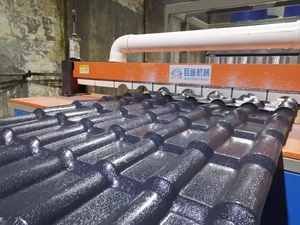 Extrudeuse espagnole de panneau de tuile de toit de 4 couches de PVC ASA faisant la ligne de production de machine de fabrication - Product Image 4