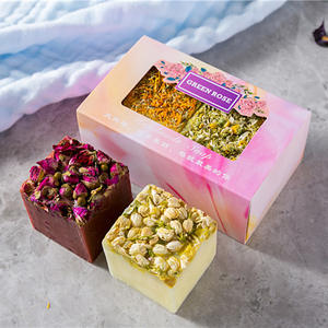 Vente en gros Savon artisanal bio Fleur Huile essentielle Corps nourrissant Savon de toilette Barre de savon de bain - Product Image 4