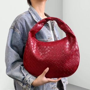 Sac à bandoulière pour femme de style français haut de gamme, polyvalent, élégant, doublure en PU, sac à main texturé unique pour l'épaule et sous le bras - Product Image 1