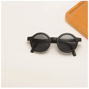 Lunettes <span class=keywords><strong>de</strong></span> <span class=keywords><strong>soleil</strong></span> à la mode pour enfants PC <span class=keywords><strong>Beige</strong></span> Orange pour garçons et filles crème solaire pliante confortable - Product Image 6