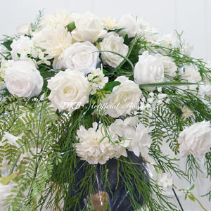 Ombrelli di fiori artificiali di alta qualità di seta di fiori di nozze romantici di nuova progettazione DKB - Product Image 4