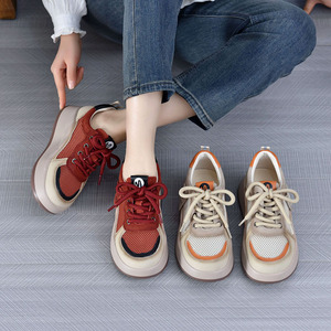 2025 primavera nuevas zapatillas de deporte informales Retro de cuero de capa superior para mujer Colorblock con cordones zapatos individuales para caminar Fitness - Product Image 4