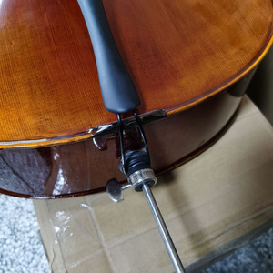 צ'לו סטודנטיאלי Yashi YSC002-A 4/4 איכותי בעבודת יד, עם פלטה מעץ אשוח מלא וגב/צדדים מעץ מייפל, במחיר זול לסיטונאות - Product Image 4