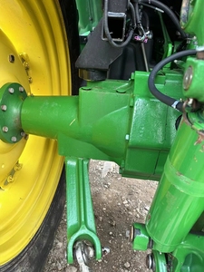 Tractor <span class=keywords><strong>John</strong></span> <span class=keywords><strong>Deere</strong></span> 6B-1404 Pre-enservicio, Económico, con Chasis Estable y Gran Potencia de Tracción para Grandes Fincas en Sudamérica - Product Image 2