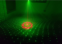 Wiederaufladbare LED Farbwechsel Rotierende Blitzlicht-Fernbedienung Bühnenlicht Mini Kristall-Magiekugel Atmosphäre-Laserlicht