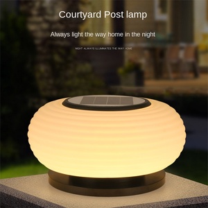 Lampe de pelouse moderne étanche à énergie solaire Lampe de cour Poteau de jardin Porte principale Lumière de pilier solaire extérieure - Product Image 2
