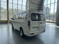 Véhicules utilitaires électriques 13 places LHD de 4,9 m, autonomie de 250 km