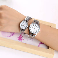 Montre à quartz argentée pour homme et femme, bracelet élastique, montre mécanique de couple, grand cadran numérique