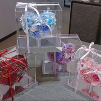 Vente en gros de boîtes en acrylique en forme de cœur avec hortensias préservés, boîte cadeau personnalisée avec rose éternelle, longue durée (3-5 jours), fête des mères