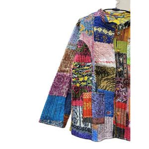 Veste en patchwork Kantha indienne faite à la main, 100% soie, réversible, pour l'été, avec décoration rayée, coupe douce et confortable, imprimé en coton - Product Image 3