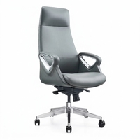 Chaise de bureau de direction ergonomique pivotante en cuir à dossier haut avec accoudoirs creux chromés