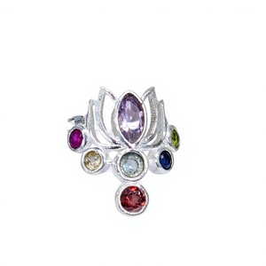 Bague en argent sterling 925 Lotus 7 chakras, multi-pierres, faite à la main, bague spirituelle, fabricant de bijoux en gros - Product Image 3
