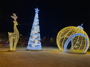 大型户外圣诞LED图案灯礼品盒雪橇驯鹿棒棒糖球装饰品拱门装饰 - Product Image 4