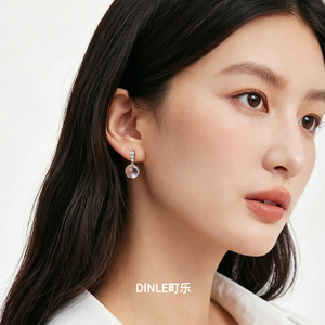 Boucles d'oreilles DINLE en argent sterling S925, forme de boule de cristal, pour un usage quotidien - Product Image 1