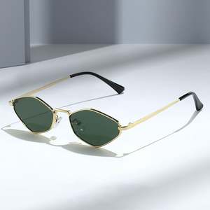 Gafas de Sol Cuadradas de Metal Retro de Moda 2025 con Logotipo Personalizado para Hombre y Mujer, Gafas de Sol Pequeñas de Aleación con Protección UV400 para Mujer - Product Image 2