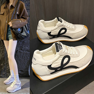Zapatos Casuales para Mujer LYKU, Cómodos, con Suela Gruesa Antideslizante, Transpirables y Ligeros, para Verano, Otoño y Primavera - Product Image 2