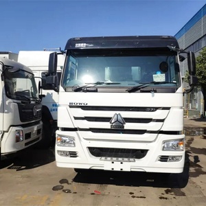 Camion pulvérisateur d'asphalte HOWO 6X4 12 tonnes 14 tonnes pour la construction routière - Product Image 3