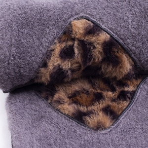 Hot Sell Faux Sheep Shorn-pile Splicing With <strong>Leopard</strong> <strong>Print</strong> Fabric <strong>Gloves</strong> for Women Winter Warm Windproof Touchscreen <strong>Gloves</strong> - Product Image 6