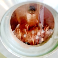 Équipement de distillation pour distillerie artisanale Alambics en cuivre de 50L-300L pour la distillation de gin, de vodka, de whisky pour la transformation de l'alcool