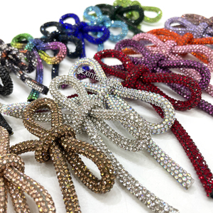 RE014 ホットセール ラインストーンボウブローチ ハンドメイド ラインストーンラウンドチューブロープボウノット 衣類用 - Product Image 5