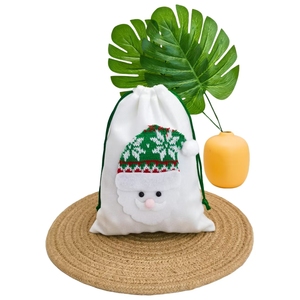 Sac cadeau de Noël avec éléments festifs, adorable pochette à bonbons pour cadeaux de Noël - Product Image 6