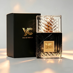 Flacone di Profumo Quadrato di Lusso Intagliato YC-10 Personalizzato OEM con Etichetta Dorata, Scatola Regalo e Logo del Brand, Pompa Spray 50ml 100ml - Product Image 6