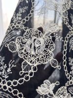 Tissu brodé noir à motif floral de roses, cordon tressé, sequins, doux, vintage, motif circulaire, textile brodé pour filles et garçons