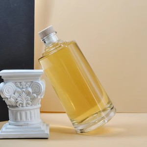 Botellas de Vidrio Vacías de Alta Calidad para Licores, Vodka y Ginebra, 500 ml, Venta al por Mayor de Fábrica - Product Image 5
