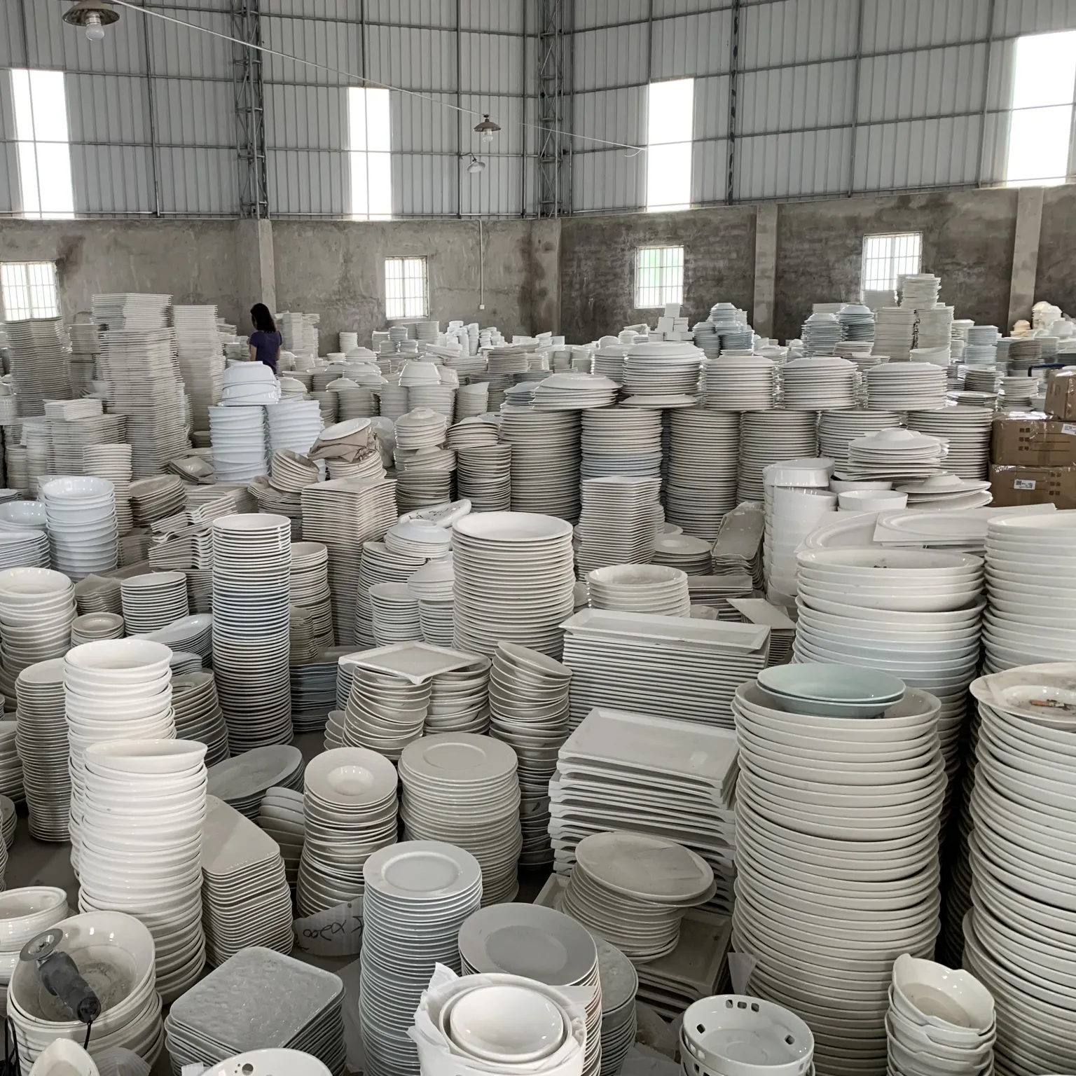 Inventario de cerámica 2022, cerámica blanca barata, venta al por mayor y exportación por caja/tonelada