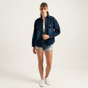Nouveautés Mode Hiver : Veste en Jean Vintage pour Femme à Manches Longues et Boutons, Doublure en Fourrure Synthétique, Personnalisable et Abordable - Product Image 1