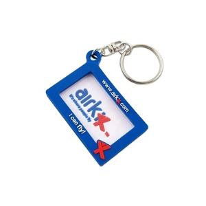 Produits promotionnels de mode, cadeau <span class=keywords><strong>pour</strong></span> enfant, kawaii, mignon, créatif, logo <span class=keywords><strong>photo</strong></span> personnalisé, <span class=keywords><strong>porte</strong></span>-clés en silicone souple en PVC <span class=keywords><strong>pour</strong></span> <span class=keywords><strong>mettre</strong></span> une <span class=keywords><strong>photo</strong></span> - Product Image 1