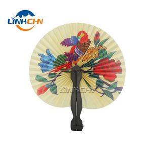 Ventilador de mano portátil plegable de plástico y madera Abanico de papel impreso personalizado - Product Image 6