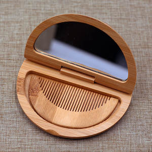 Set Regalo per <span class=keywords><strong>la</strong></span> Cura dei Capelli Personalizzabile <span class=keywords><strong>con</strong></span> Pettine in Bambù Compatto e Portatile <span class=keywords><strong>con</strong></span> Specchio per Uomini e Donne - Product Image 5