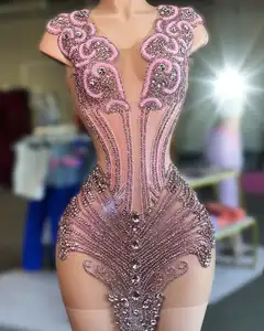 Impresionante vestido de fiesta rosa de alta costura con diamantes de imitación, vestido de diseño único, lujoso vestido de celebridad con diamantes de imitación de cristal