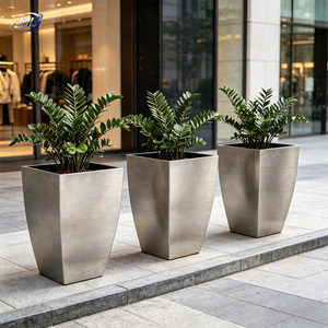 Macetas Cuadradas Modernas de Acero Inoxidable, Diseño Minimalista para Exteriores, Decoración con Plantas Verdes para Centros Comerciales - Product Image 1