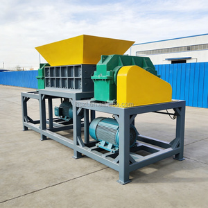 Broyeur industriel à un ou deux arbres pour déchets plastiques, vieux vêtements, métaux et bois - Product Image 2