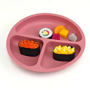 新款到货食品级硅胶3格栅板硅胶可拆卸幼儿餐盘可爱造型儿童盘带吸力