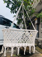Chaise suspendue en macramé avec pompons et franges, décoration de hamac intérieure et extérieure pour anniversaire, décoration de la maison