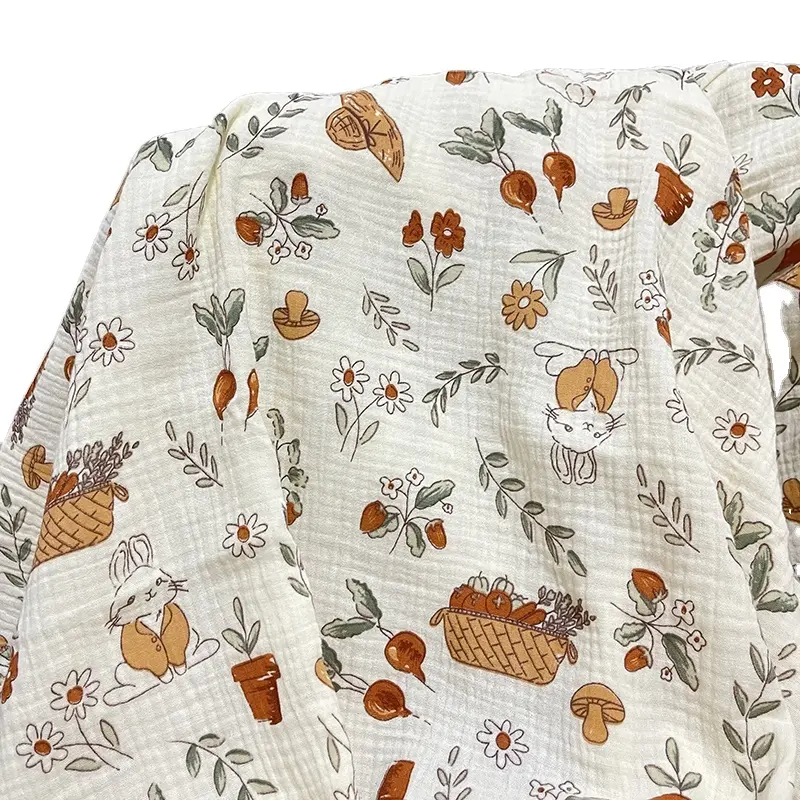 Vente en gros de motifs de dessins animés d'inventaire prêts à l'emploi 100% pur coton impression de lapin tissu de couverture d'emmaillotage en gaze double couche