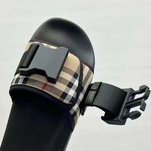 Luxurious Designer Women's Men's Flat Sandals Anti Slippery Lightweight for Home Comfortable <b>Thick</b> <b>Sole</b> Leather Sports <b>Slippers</b> - Product Image 5