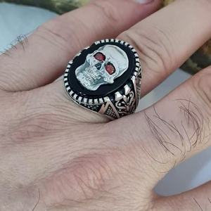 yunnique <b>Skull</b> <b>Ring</b> Zinc Alloy Red Eyes Bezel Setting Men's Fashion Jewelry Gift - Product Image 3