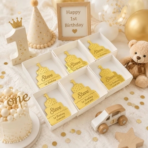 Étiquettes personnalisées en acrylique pour le premier <span class=keywords><strong>anniversaire</strong></span>, en forme de gâteau, avec nom et date personnalisés, remerciements, faites à la main, imperméables, décoration de fête pour bébé - Product Image 4