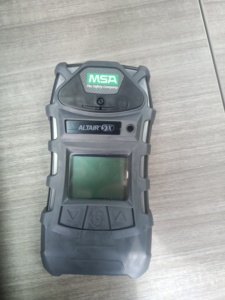 Detector Multigas ALTAIR 5X 10116928 - (O2, CO, H2S), Cable de 10', Sonda de 1', Dispositivo de Carbón - Product Image 3