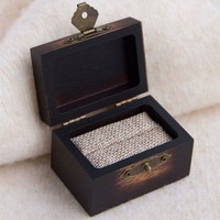 Boîte à bijoux Boîte à bagues pour couple Boîte à bagues carrée en bois Koa Peut graver un logo personnalisé En stock style rétro