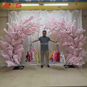 Arbre artificiel de <span class=keywords><strong>cerisier</strong></span> en fleurs rose de 250 cm de hauteur pour l'intérieur et l'extérieur, vente en gros de faux cerisiers japonais pour la décoration - Product Image 1