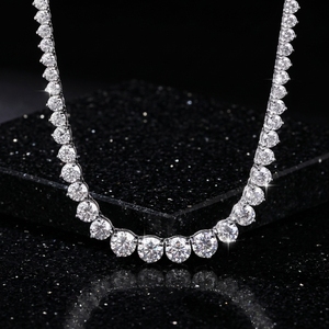 Collier en argent 925 en gros avec moissanite VVS couleur D, certifiée GRA, pour femme, avec trois griffes, dégradé de moissanites, idéal pour les mariages - Product Image 1