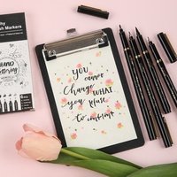 Ensemble de stylos marqueurs de calligraphie à pointe pinceau à encre noire à écriture fluide avec logo personnalisé Gxin G-625-6 pour étudiants