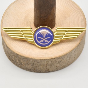 Tùy chỉnh hai tông màu mạ vàng bạc 3D men kim loại an ninh Pin huy hiệu - Product Image 1