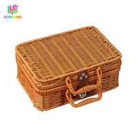 Trouvez un similaire panier pour chat en rotin PE tressé à la main, lit pour chat respirant en osier pour intérieur et extérieur avec coussin rembourré doux