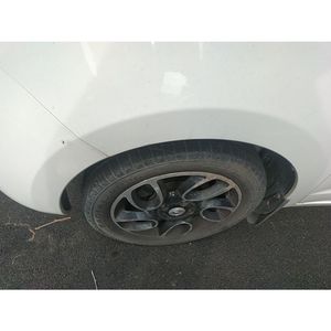 Voiture d'occasion 2015 Changan <span class=keywords><strong>Benni</strong></span> Nouveautés Moteur essence Boîte manuelle Berline 5 places Conduite à gauche - Product Image 4